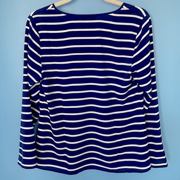 🎉HP🎉 Vineyard Vines Top - Picture 3 of 3